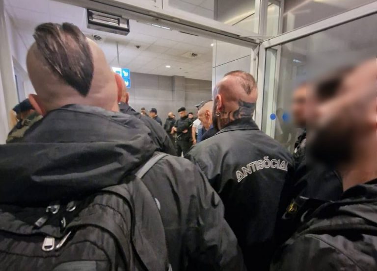 Συνελήφθησαν 21 ακροδεξιοί Ιταλοί στο αεροδρόμιο «Ελ. Βενιζέλος»