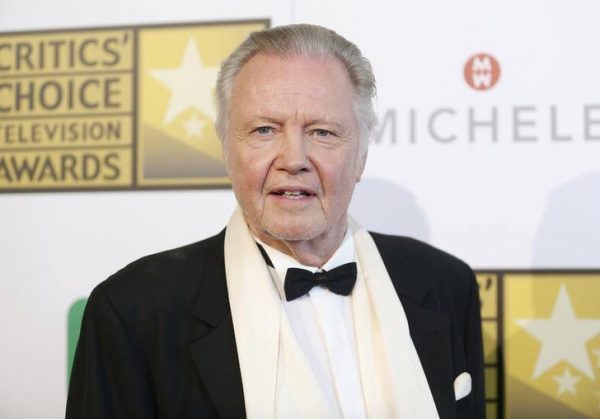 O Γιον Βόιτ κατηγορεί «για ψέματα» την κόρη του Αντζελίνα Τζολί και αποκαλεί τους μαχητές της Χαμάς «ζώα»