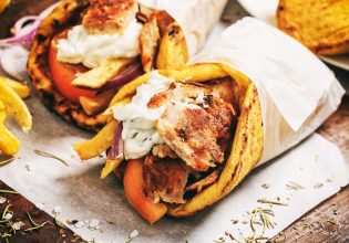 Ακρίβεια: Το σουβλάκι σπάει το φράγμα των 4 ευρώ