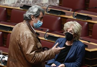 Μπρα ντε φερ Πολάκη – Αναγνωστοπούλου πριν την τηλεδιάσκεψη των «6+6»