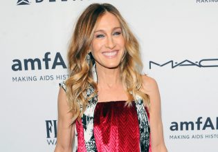 Σάρα Τζέσικα Πάρκερ: Τα αξεσουάρ φετίχ του «Sex and the City» με τη δική της υπογραφή