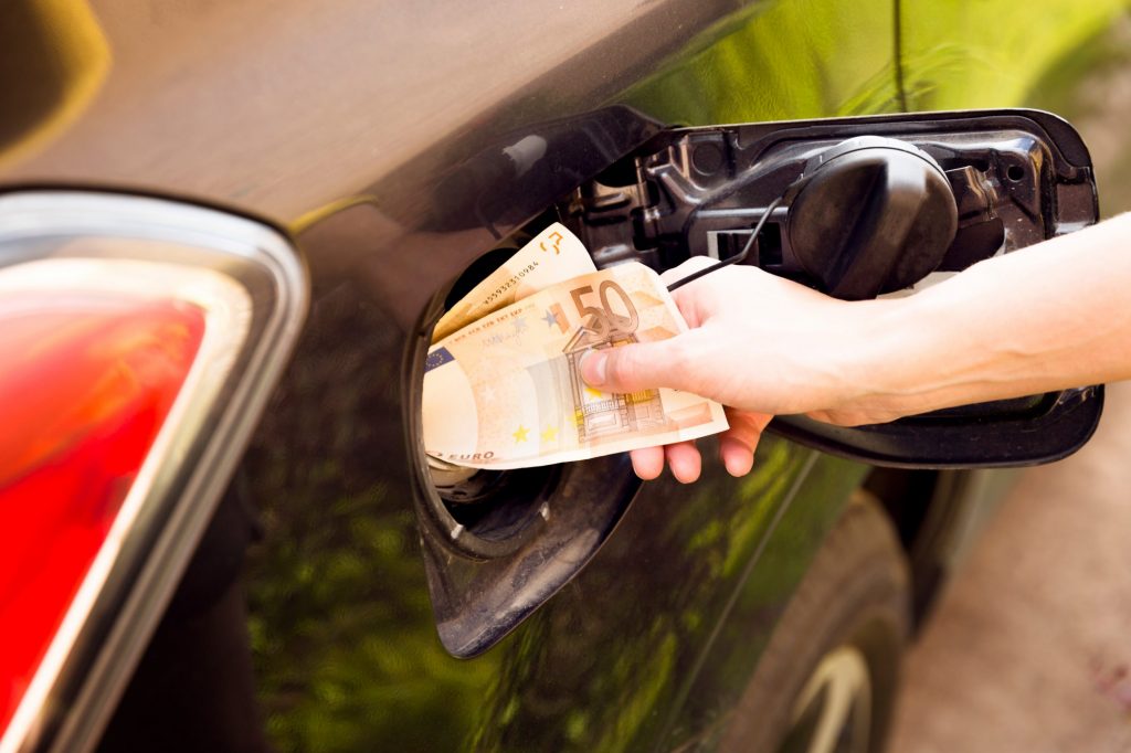 Πόσο κοστίζει το φουλάρισμα του αυτοκινήτου