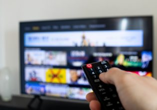 Καινούργια Smart TV: 5 λόγοι να την αγοράσεις από το SHOPFLIX