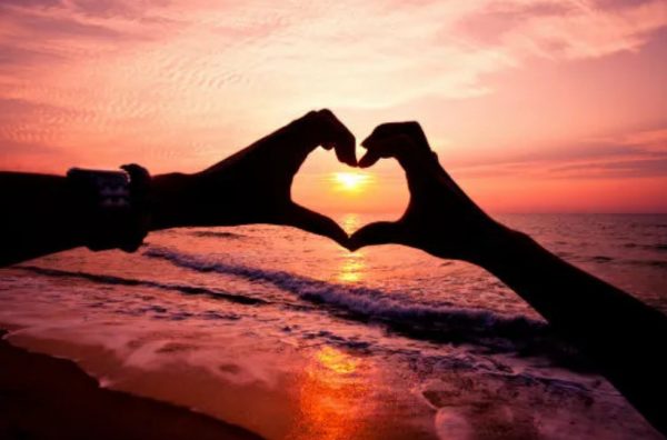 Επιστρέφουν τα χαμόγελα για αυτά τα ζώδια – Ποιοι είναι οι ευνοημένοι