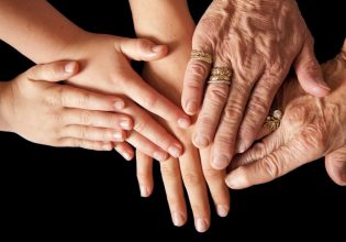 Πώς θα ανακοπεί η γήρανση του πληθυσμού