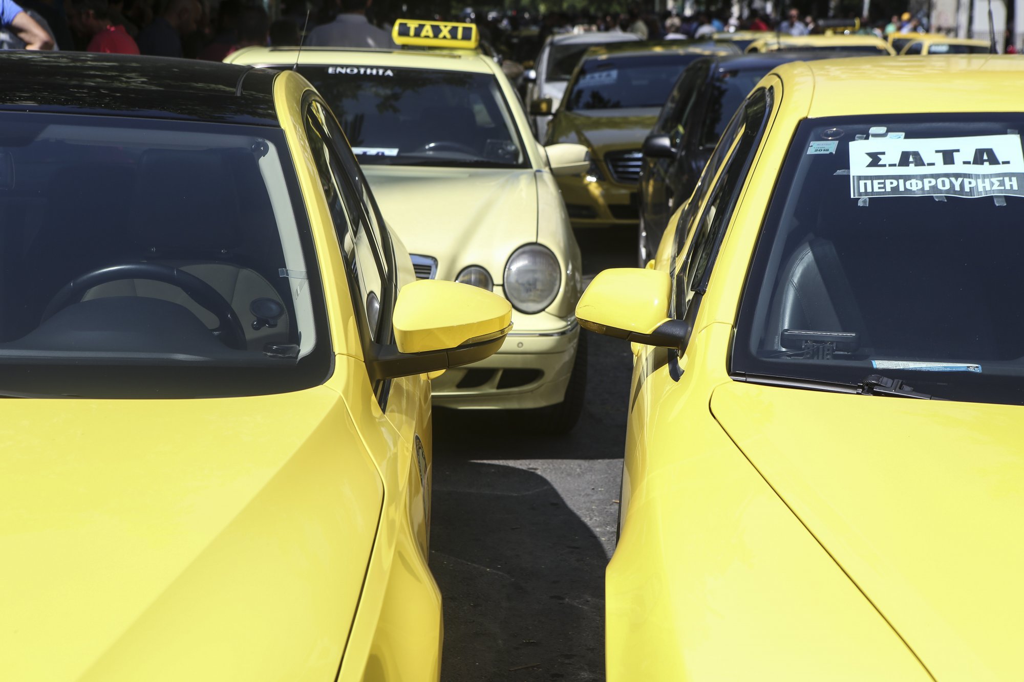Χωρίς ταξί από τις 9 έως τις 4 το απόγευμα - Κινητοποιήσεις του ΣΑΤΑ για το φορολογικό