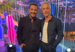 Ο Κώστας Τσουρός στο «Night Out» με τον Θεοχάρη Ιωαννίδη