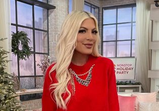 Τόρι Σπέλινγκ: Προστατεύει τα παιδιά της μετά τις αποκαλύψεις του πρώην συζύγου