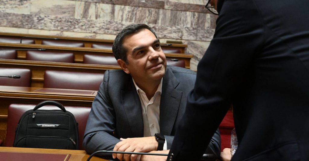 Ο Τσίπρας παίρνει το όπλο του – Η πίεση για Κασσελάκη και το διπλό μήνυμα