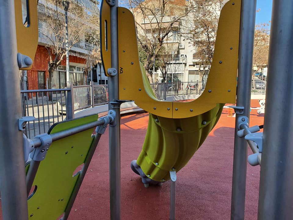 Εύβοια: Τραυματίστηκε 8χρονος σε παιδική χαρά - Έφυγε κομμάτι από τσουλήθρα