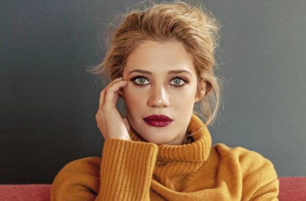 Τζένη Θεωνά: «Όταν άκουσα για πρώτη φορά ότι θα γίνω μαμά…»