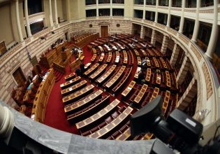 Βουλή: Αντίστροφη μέτρηση για την εισαγωγή του κρατικού προϋπολογισμού