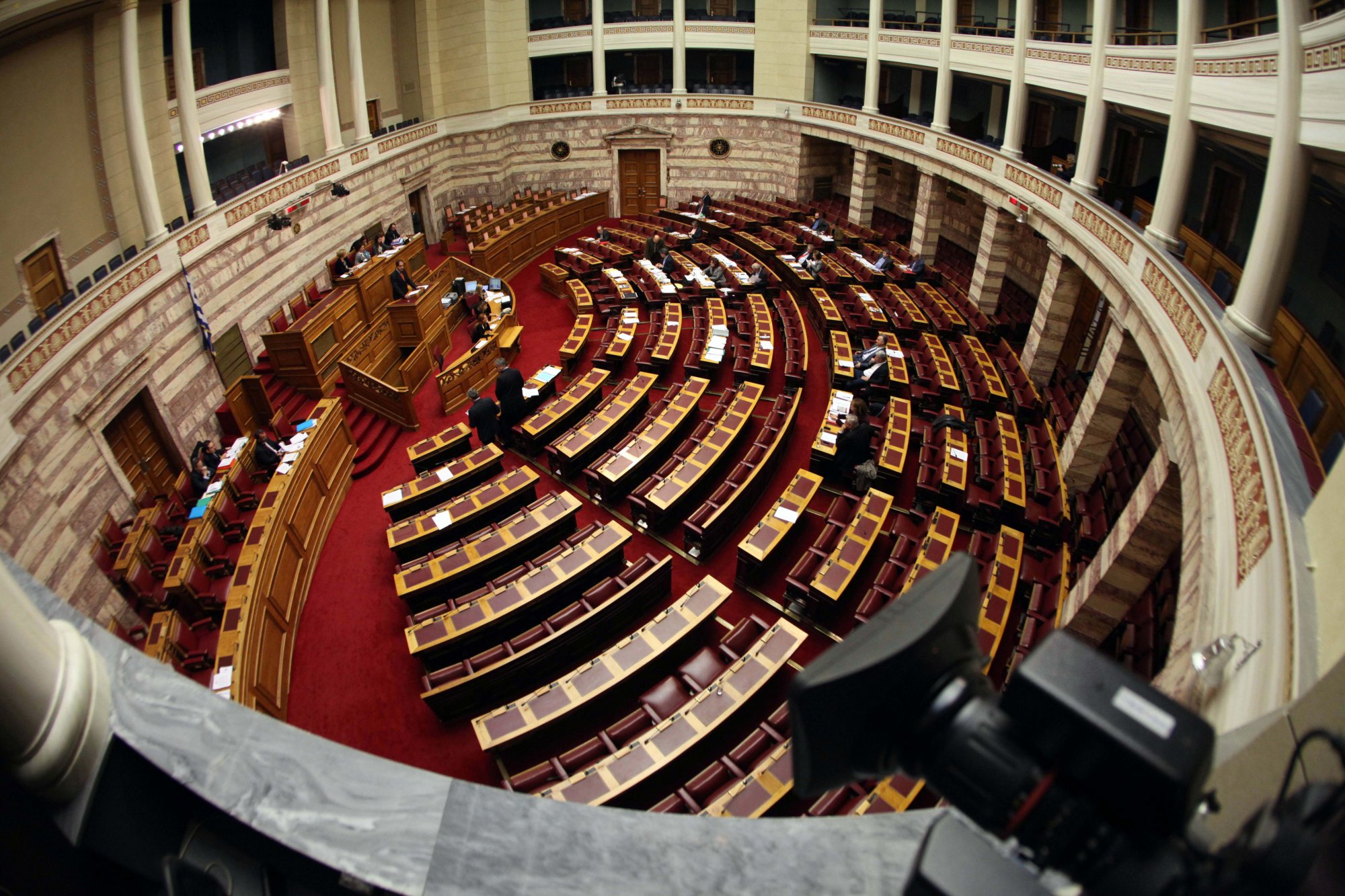 Βουλή: Αντίστροφη μέτρηση για την εισαγωγή του κρατικού προϋπολογισμού