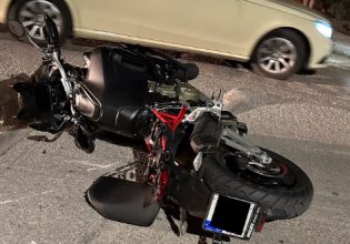 «Έσκασα με το κεφάλι στην άσφαλτο» – Σοβαρό τροχαίο για τον Ηλία Βρεττό