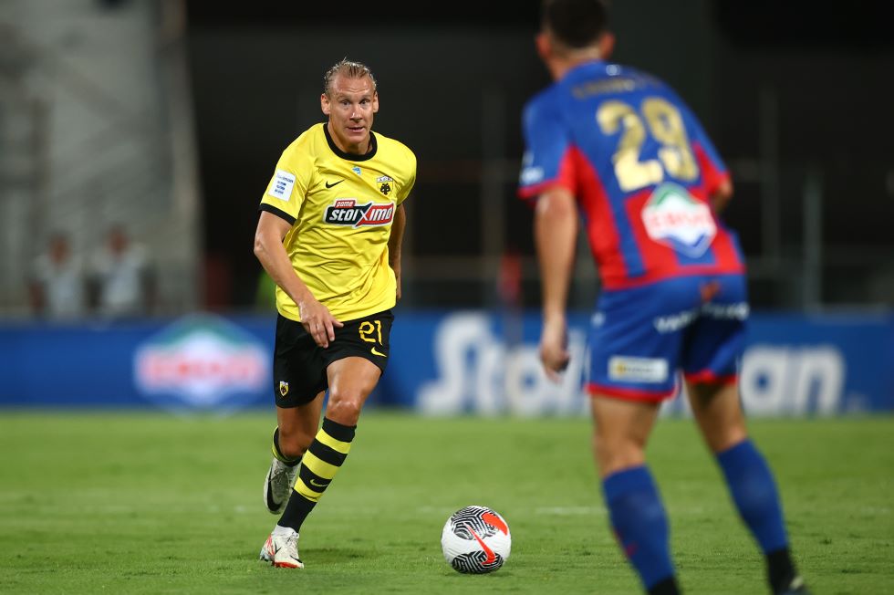 ΑΕΚ: Ανανέωσε για έναν ακόμα χρόνο ο Βίντα (pics)