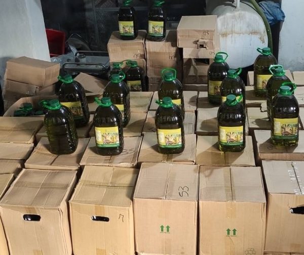 Δίχως τέλος η πώληση νοθευμένου λαδιού – 70χρονη είχε 3,5 τόνους στην Έδεσσα