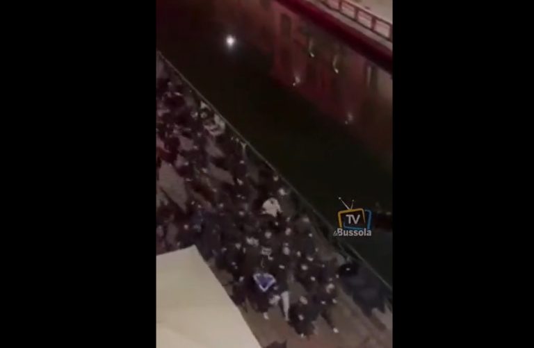 Χαμός στο Μιλάνο: Σοβαρά επεισόδια ανάμεσα σε οπαδούς Μίλαν και Παρί (vid)