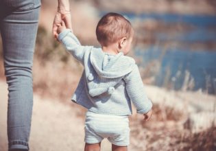 Ζαχαράκη: Μιάμιση επιπλέον δόση θα λάβουν 800.000 δικαιούχοι του Επιδόματος Παιδιού