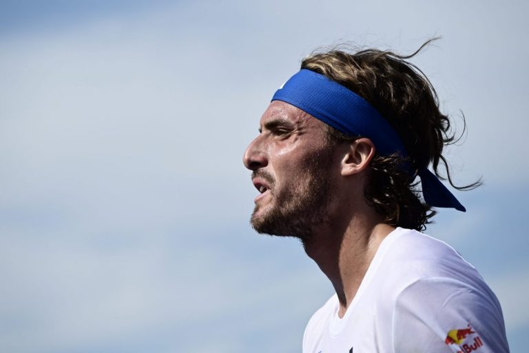 Πρόβλημα για τον Τσιτσιπά ενόψει ΑΤP Finals