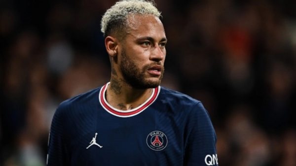 «Η Παρί πλήρωσε 222 εκατ. ευρώ για τον Νεϊμάρ γνωρίζοντας ότι είχε κάταγμα»