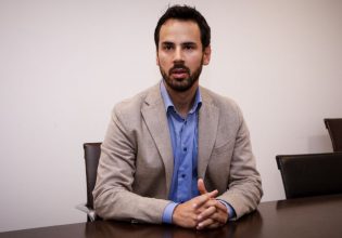 Νίκος Ρωμανός για επιστολική ψήφο: «Μεγάλη κοινωνική μεταρρύθμιση που ενισχύει τη Δημοκρατία»