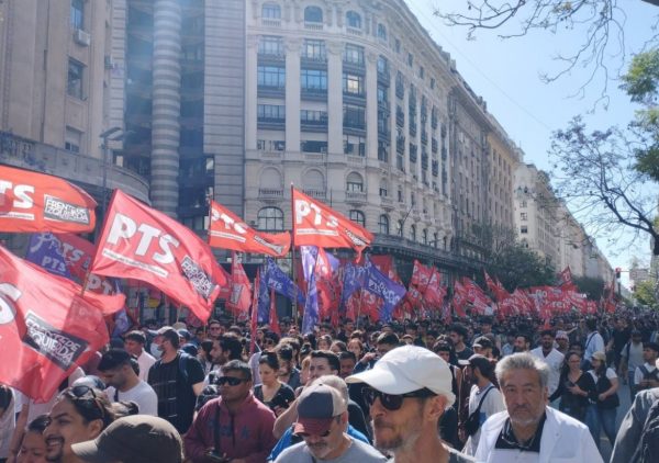 Αργεντινή: Χιλιάδες πολίτες στους δρόμους για το σχέδιο λιτότητας του προέδρου Μιλέι