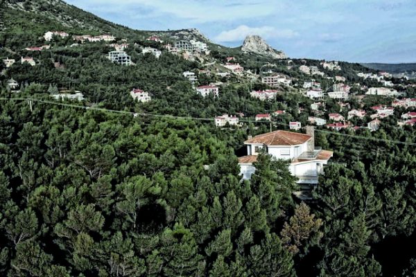 Ακίνητα: Ξεπαγώνει η δόμηση στα εκτός σχεδίου