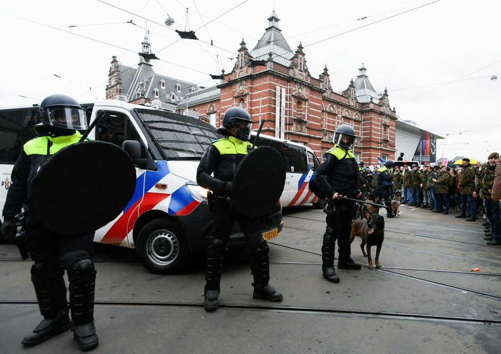 Συναγερμός στην Ολλανδία: Στο επίπεδο 4 ο κίνδυνος για τρομοκρατική επίθεση