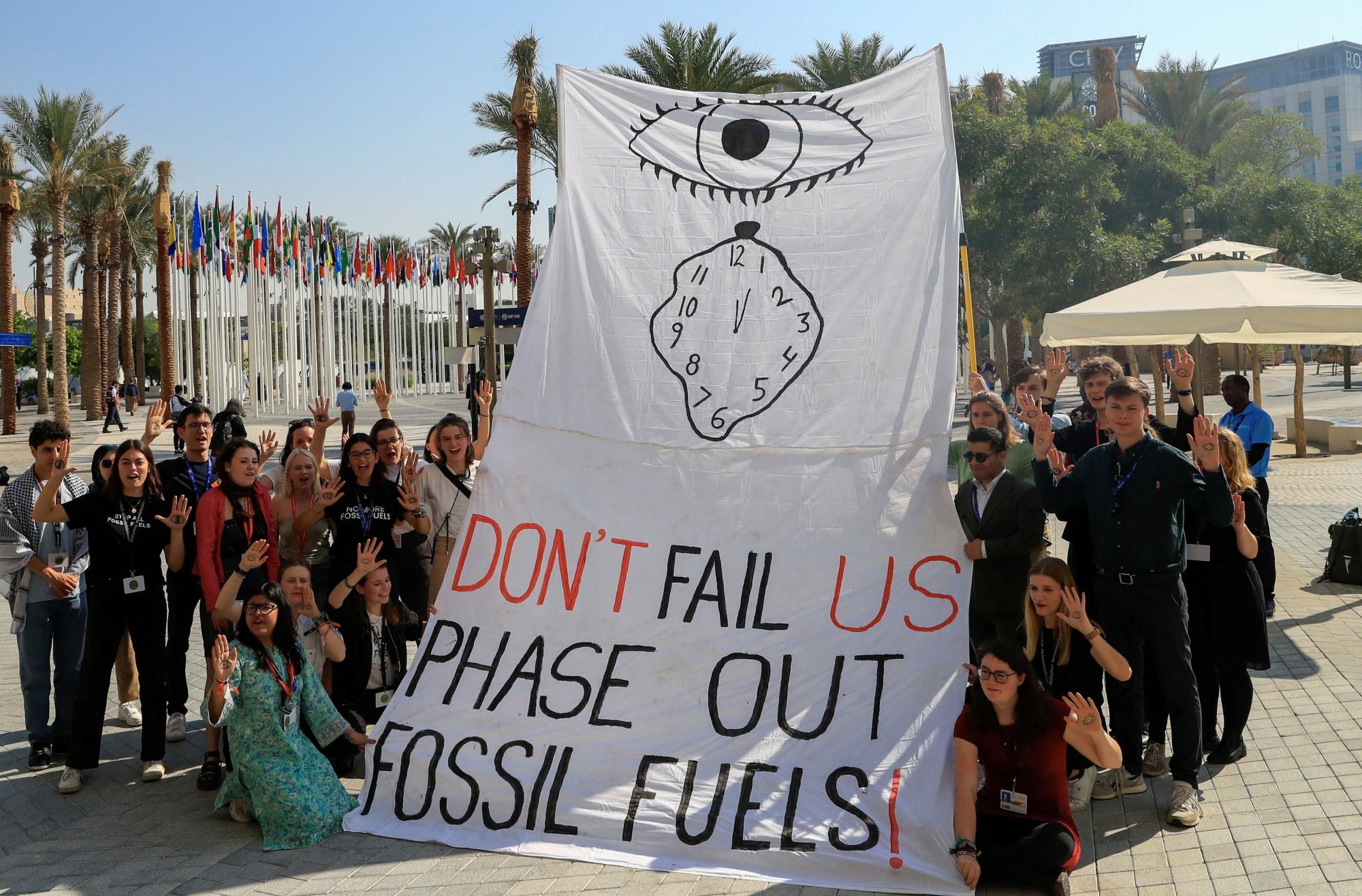 COP28: Μπρα-ντε-φερ για τα ορυκτά καύσιμα – Προς παράταση η σύνοδος
