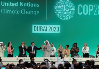 COP28: Ιστορική στιγμή ή υποχώρηση; Τι προβλέπει η συμφωνία για το κλίμα