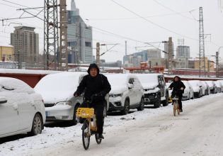 Κίνα: Σφοδρές χιονοπτώσεις και πολικές θερμοκρασίες