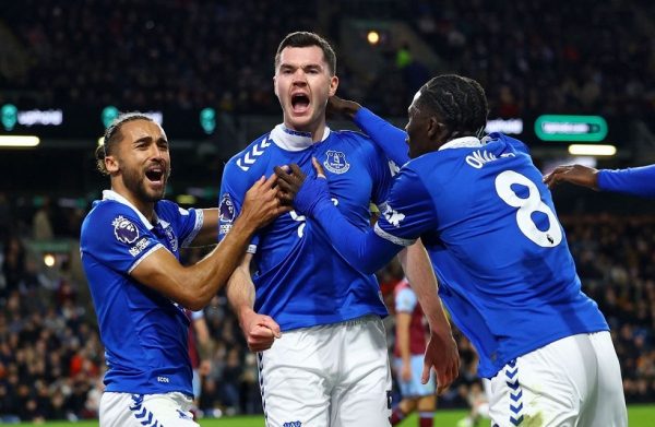 Μπέρνλι – Έβερτον 0-2: Με σπασμένα τα φρένα, τέταρτη σερί νίκη!