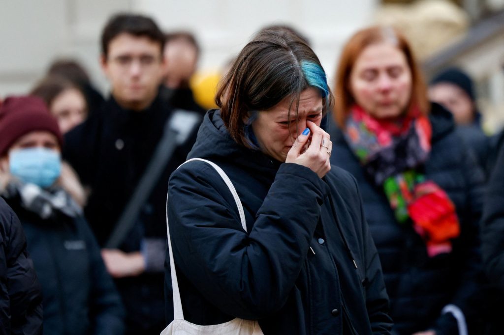 Μακελειό στην Πράγα: Έλληνες περιγράφουν τις δραματικές στιγμές που βίωσαν