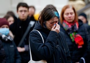 Μακελειό στην Πράγα: Έλληνες περιγράφουν τις δραματικές στιγμές που βίωσαν