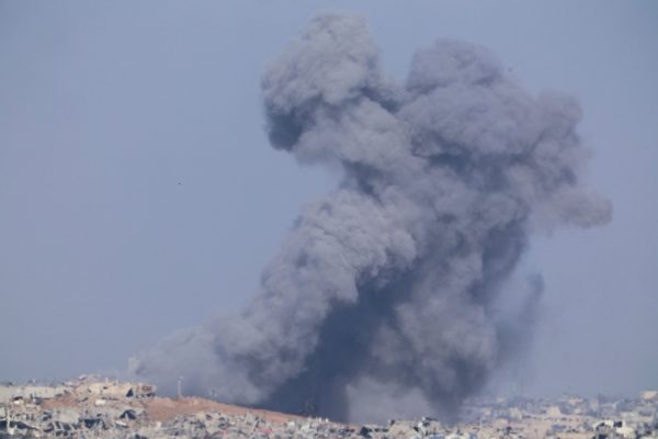 Πόλεμος στη Γάζα: Η Αίγυπτος προσφέρει στη Χαμάς συμφωνία κατάπαυσης του πυρός σε τρεις φάσεις