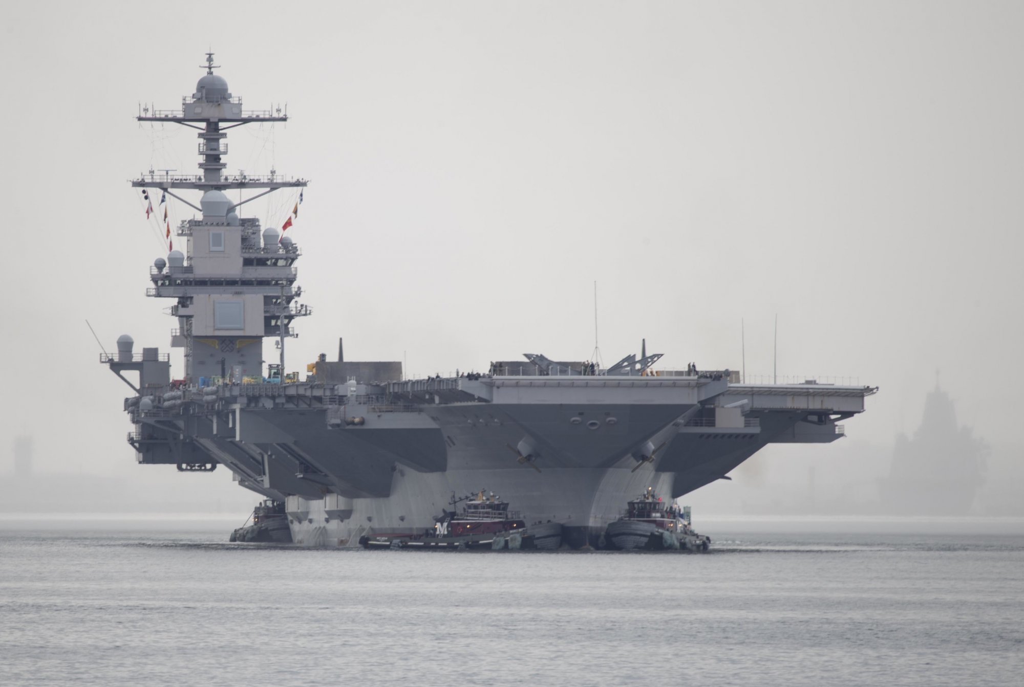ΚΚΕ: Στρατιώτες του αεροπλανοφόρου των ΗΠΑ «USS Gerald Ford» γρονθοκόπησαν μαθήτριες στα Χανιά