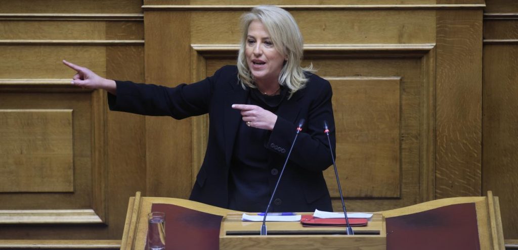 Δούρου για τροπολογία Καιρίδη: Χαιρετίζω τον τρόπο που παρενέβη η Ντόρα Μπακογιάννη, αλλά…