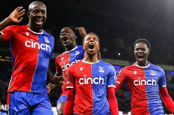 H Κρίσταλ Πάλας σόκαρε τη Σίτι στις καθυστερήσεις (2-2), άνετες νίκες για Τσέλσι (2-0) και Νιούκαστλ (3-0)