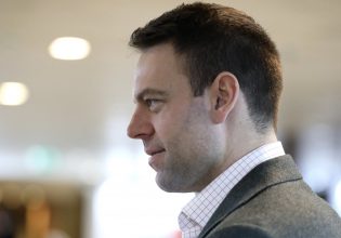 Συνάντηση Κασσελάκη με τον πρέσβη της Κίνας «για την ενίσχυση των ελληνοκινεζικών σχέσεων»