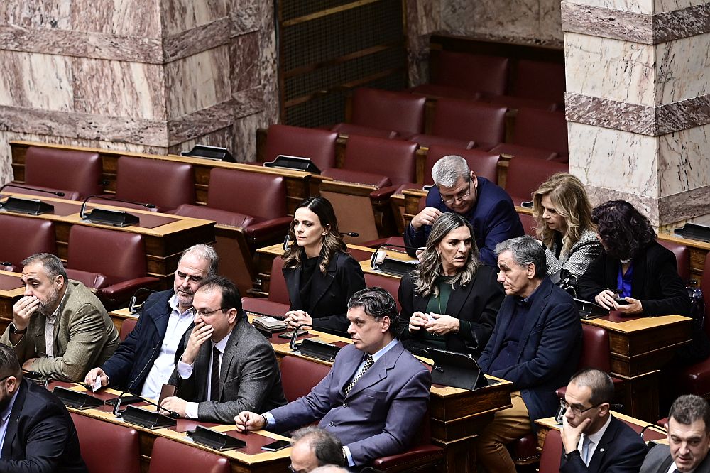 Κόντρα στην πρόταση ΣΥΡΙΖΑ οι 10 από τους «11» - Δεν καταψήφισαν ρυθμίσεις για τα «κόκκινα» δάνεια