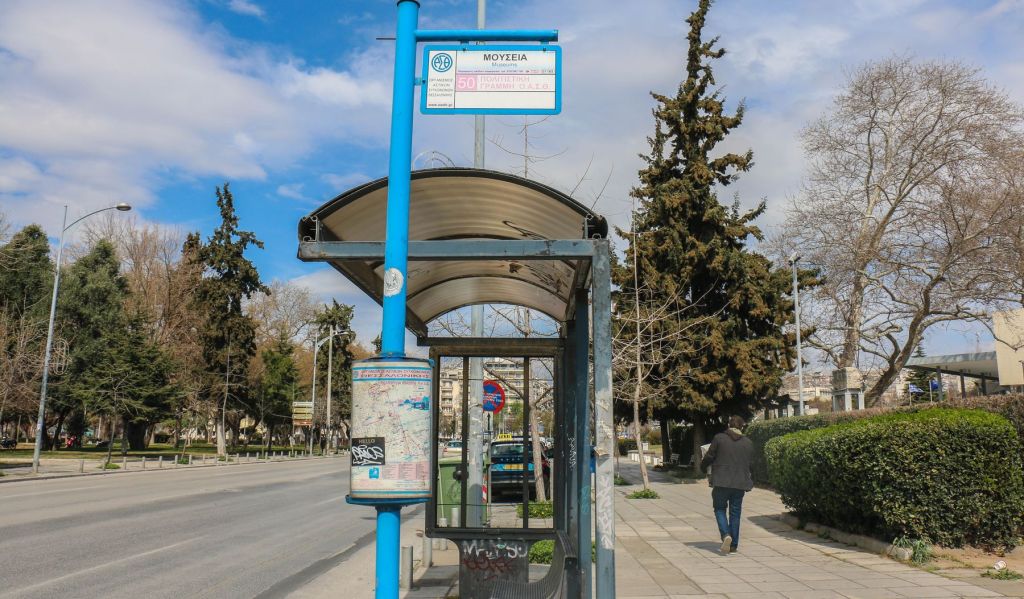 Θεσσαλονίκη: Νεκρός βρέθηκε 62χρονος δίπλα σε στάση λεωφορείου στη Μενεμένη