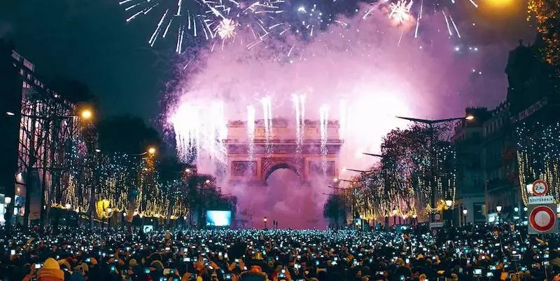 Δρακόντεια μέτρα στη Γαλλία την παραμονή της Πρωτοχρονιάς, λόγω αυξημένης τρομοκρατικής απειλής