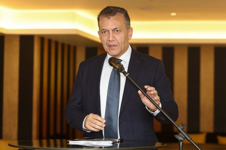 Καμιά ελπίδα: Έδωσε και… μπόνους ο Βρούτσης στα «πρωτοπαλίκαρα» του Γιαννάκη (pic)