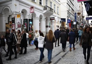 Ανοίγουν σήμερα τα καταστήματα – Πώς θα λειτουργήσουν μέχρι την Πρωτοχρονιά