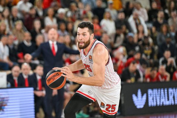 Ο Ολυμπιακός μιλάει με Πίτερς για νέο συμβόλαιο» (pic)