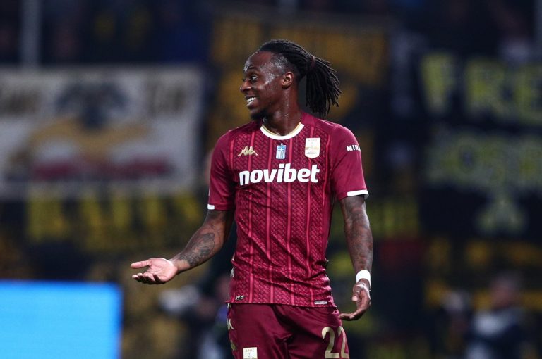 Δεν δόθηκε πέναλτι υπέρ του Αρη σε μαρκάρισμα του Γκατσίνοβιτς στον Οντουμπάζιο (vid)