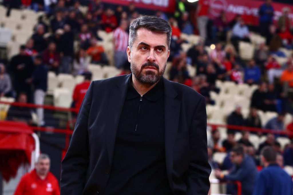 O Μπαφές «έχασε» τον πατέρα του πριν το Ολυμπιακός – Μπάγερν