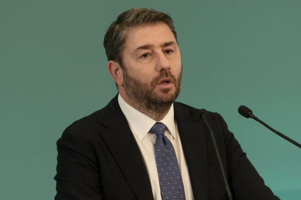 Οι τέσσερις προτάσεις του ΠΑΣΟΚ για την αυτοδιοίκηση – Τα μηνύματα Ανδρουλάκη