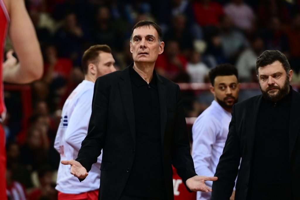 Μπαρτζώκας: «Ημασταν κακοί στα τρίποντα και στις βολές»