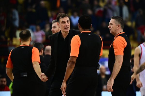 Δεν τιμωρεί τον Ολυμπιακό η Euroleague για το περιστατικό στο ματς με την Βαλένθια